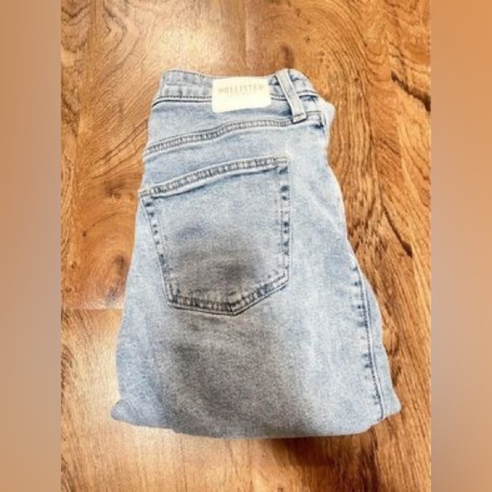 Women’s Hollister Jeans